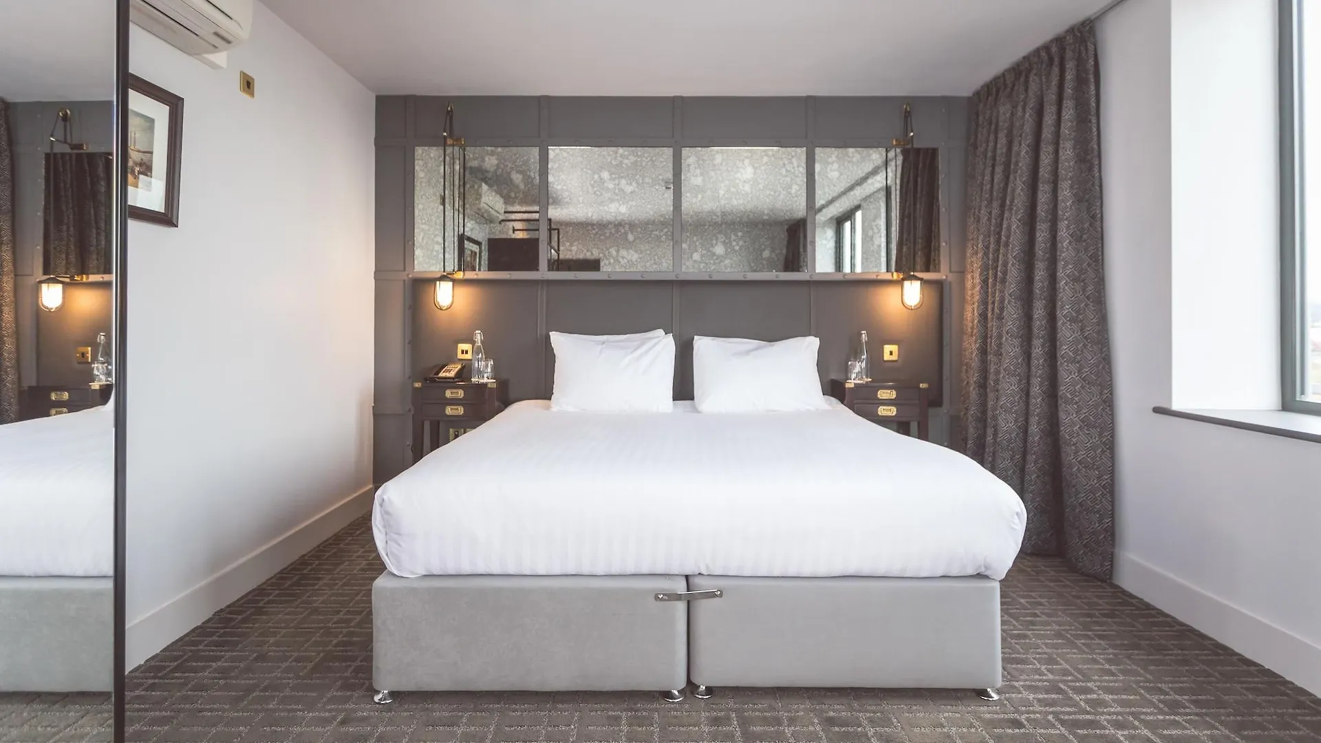 Titanic Hotel Belfast 4*,