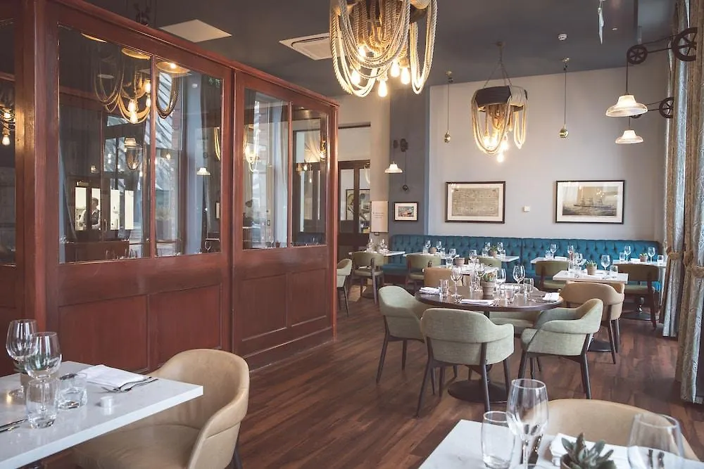 Titanic Hotel Belfast 4*,